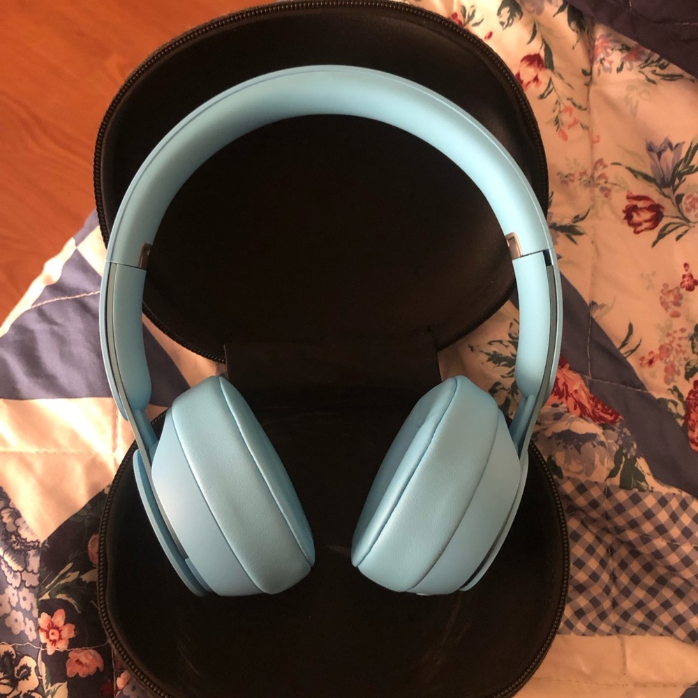 Beats Solo Pro Wireless Noise Cancelling On-Ear Headphones in light blue